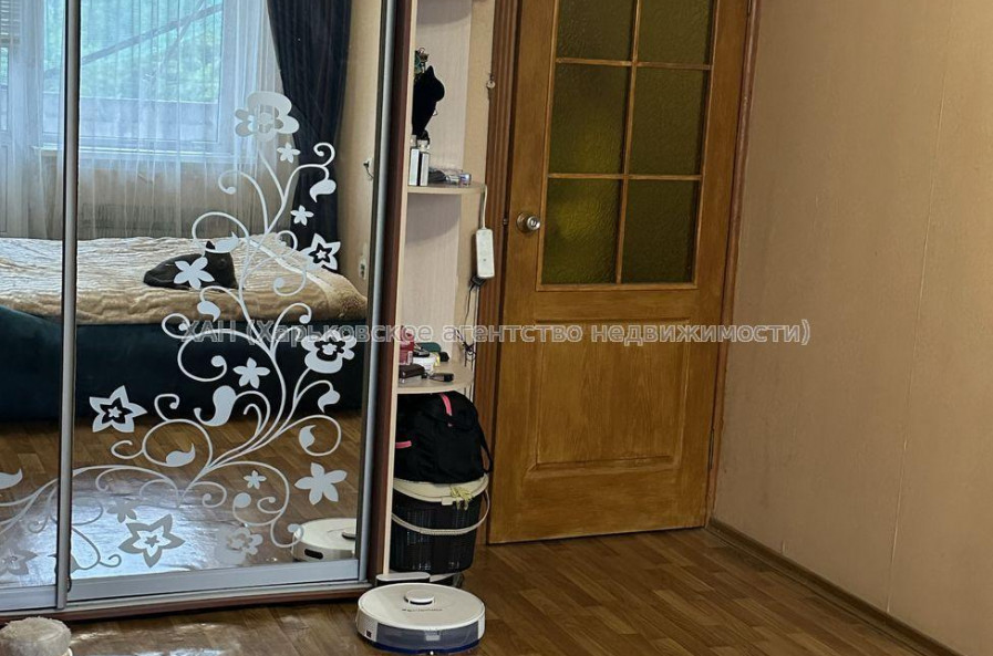 Продам квартиру, Тракторостроителей просп. , 1 кім., 39 м², советский ремонт 
