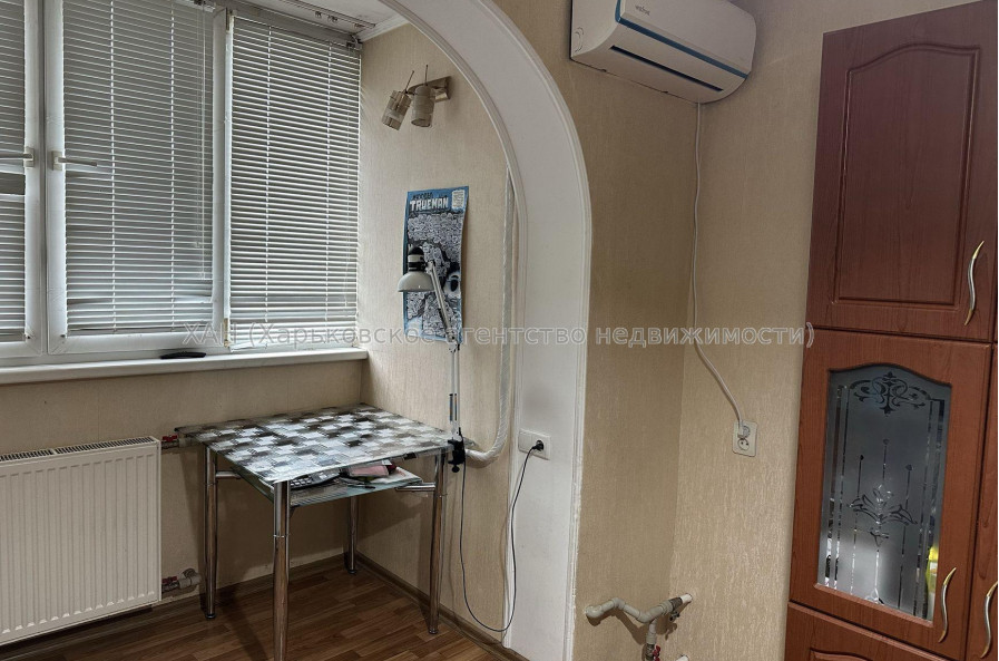 Продам квартиру, Тракторостроителей просп. , 1 кім., 39 м², советский ремонт 