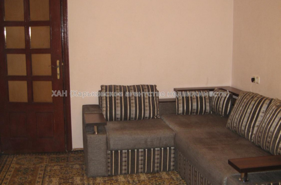 Продам квартиру, Натальи Ужвий ул. , 4 кім., 80 м², капитальный ремонт 