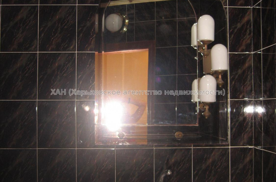 Продам квартиру, Натальи Ужвий ул. , 4 кім., 80 м², капитальный ремонт 