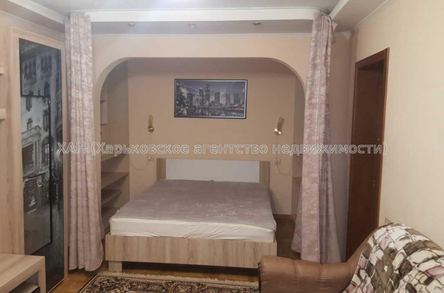 Сдам квартиру, Гвардейцев Широнинцев ул. , 1  ком., 42 м², косметический ремонт 