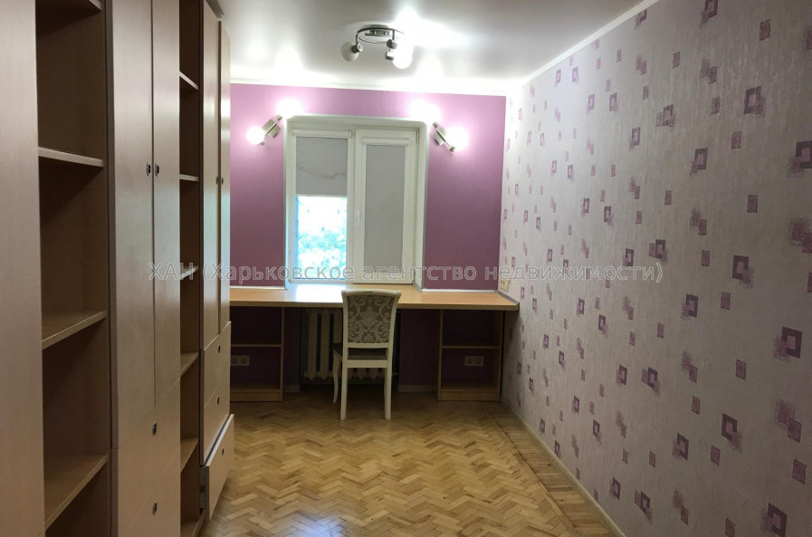 Продам квартиру, Тобольская ул. , 52 , 3  ком., 56.50 м², евроремонт 