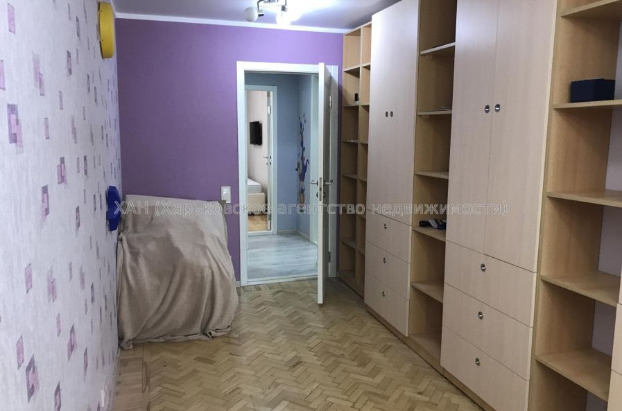 Продам квартиру, Тобольская ул. , 52 , 3  ком., 56.50 м², евроремонт 
