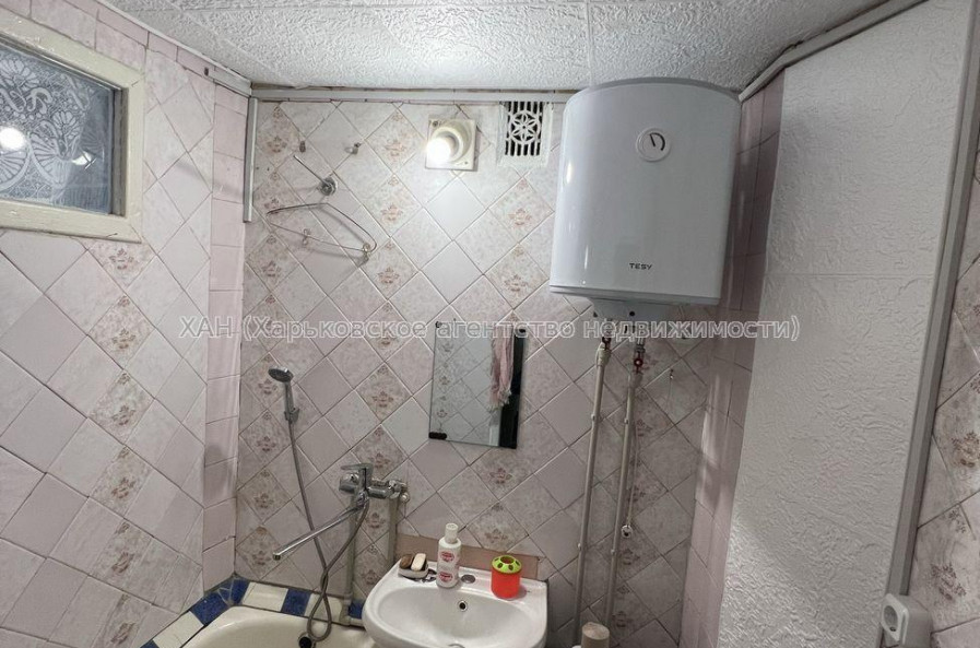 Продам квартиру, Каденюка ул. , 1 кім., 33 м², косметический ремонт 
