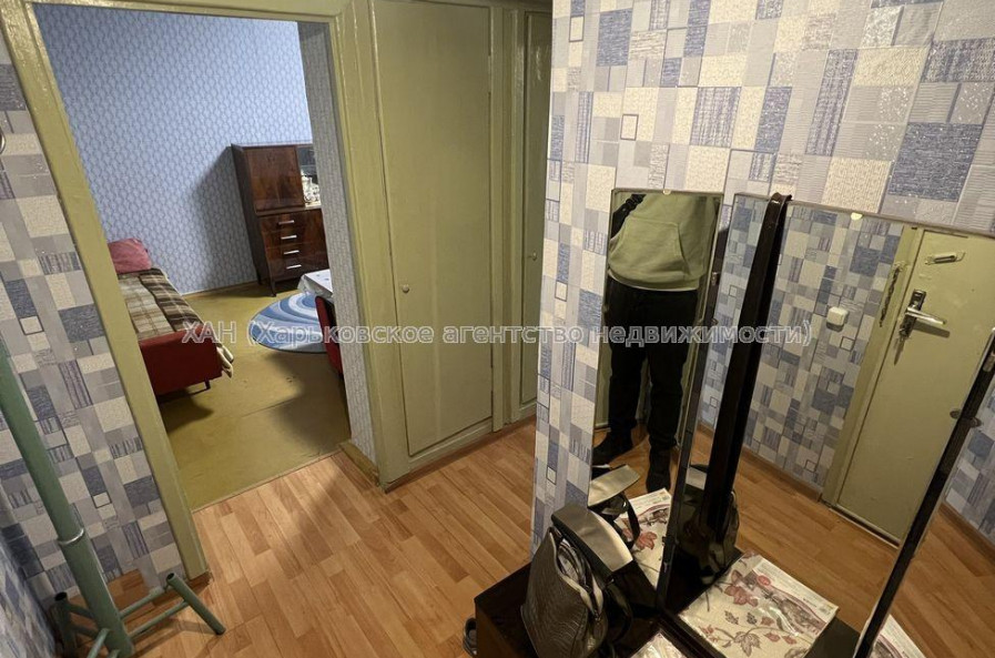 Продам квартиру, Каденюка ул. , 1 кім., 33 м², косметический ремонт 