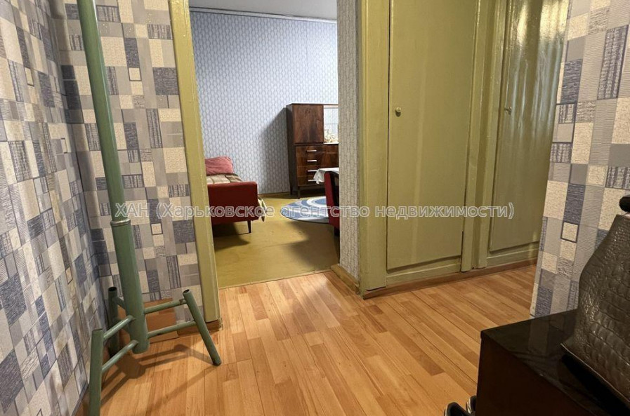 Продам квартиру, Каденюка ул. , 1 кім., 33 м², косметический ремонт 