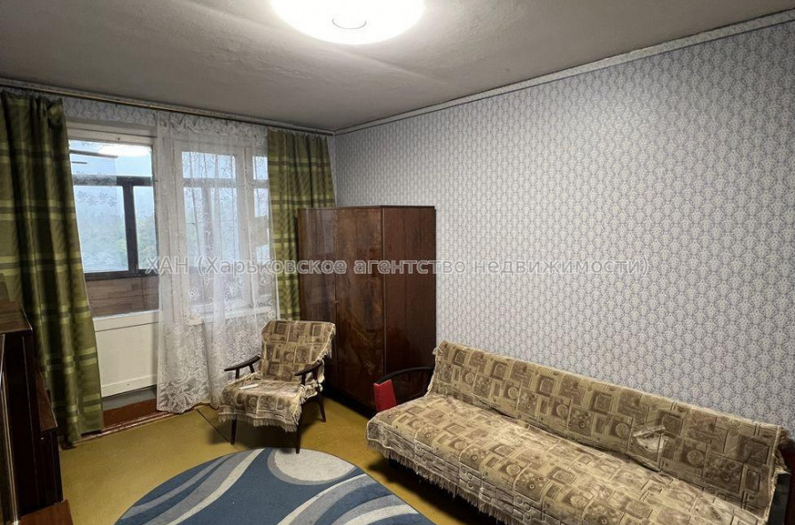 Продам квартиру, Каденюка ул. , 1 кім., 33 м², косметический ремонт 