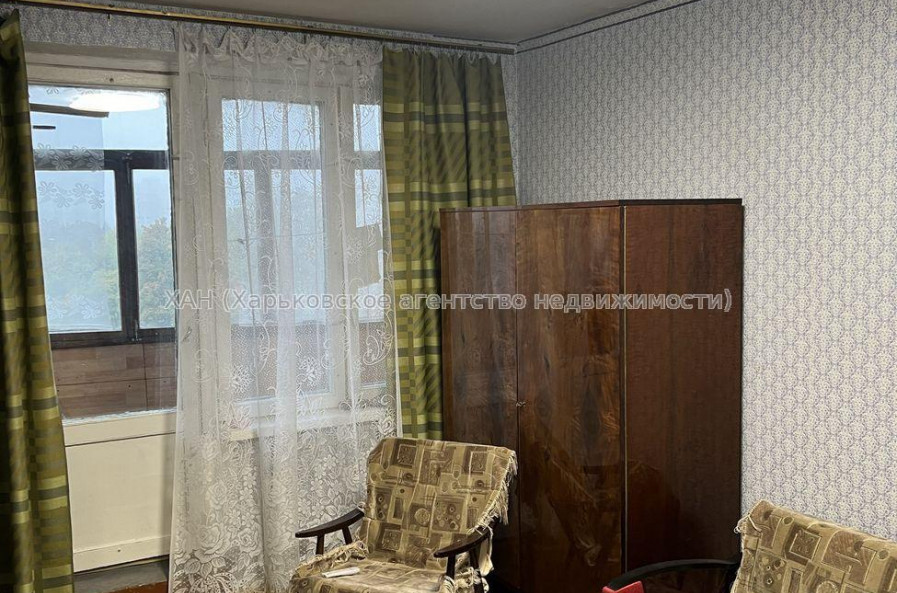 Продам квартиру, Каденюка ул. , 1 кім., 33 м², косметический ремонт 