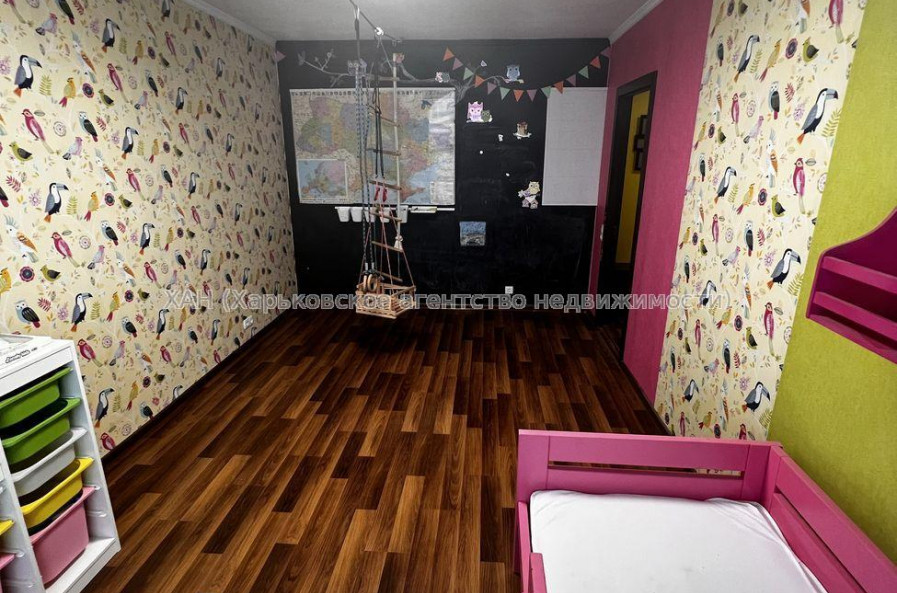 Продам квартиру, Каденюка ул. , 2 кім., 44.40 м², евроремонт 