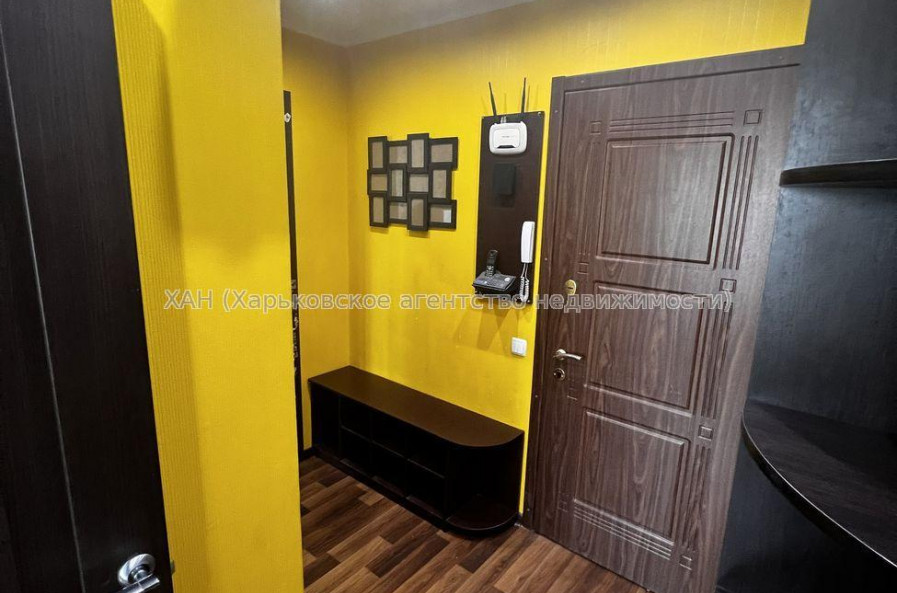 Продам квартиру, Каденюка ул. , 2 кім., 44.40 м², евроремонт 