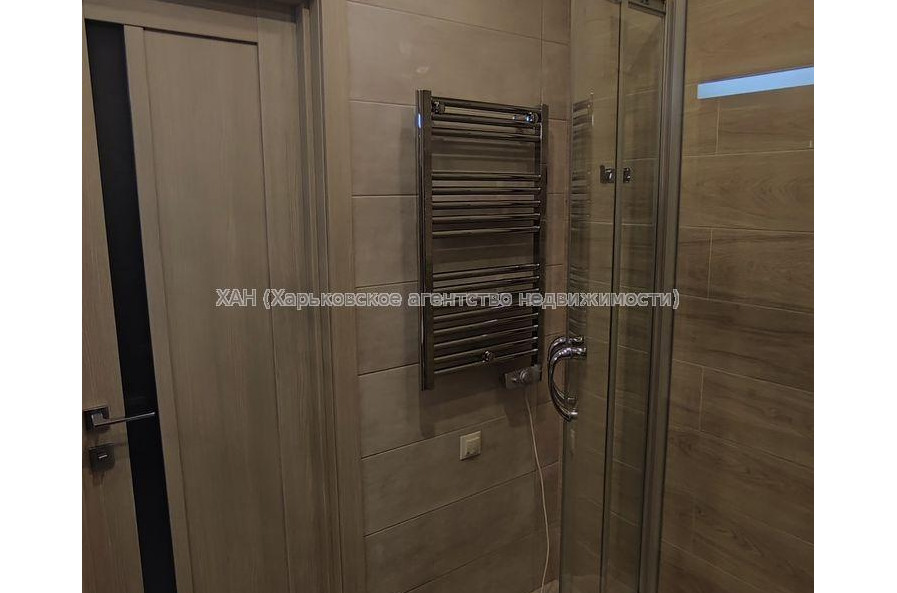 Продам квартиру, Гвардейцев Широнинцев ул. , 1 кім., 45 м², капитальный ремонт 