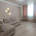 Продам квартиру, Гвардейцев Широнинцев ул. , 1 кім., 45 м², капитальный ремонт 