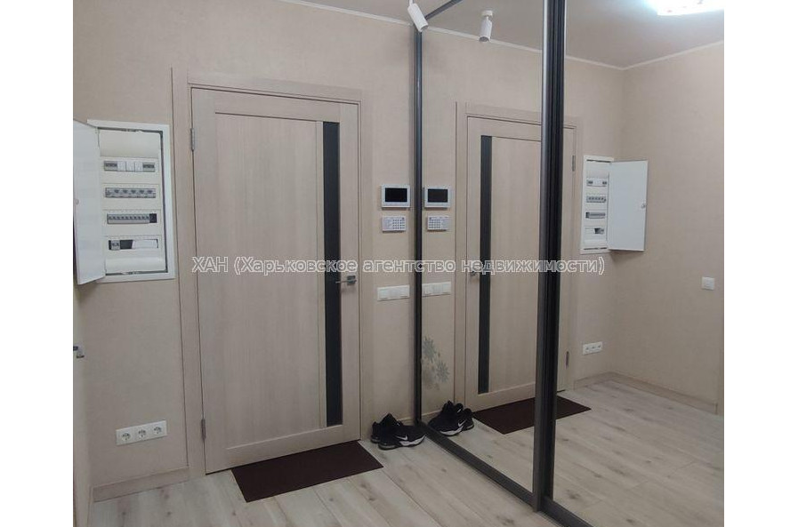 Продам квартиру, Гвардейцев Широнинцев ул. , 1 кім., 45 м², капитальный ремонт 