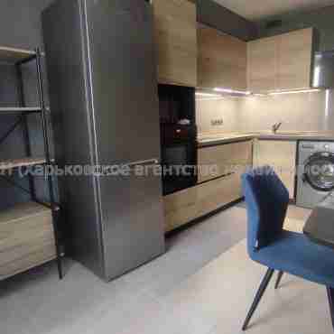 Продам квартиру, Гвардейцев Широнинцев ул. , 1 кім., 45 м², капитальный ремонт 