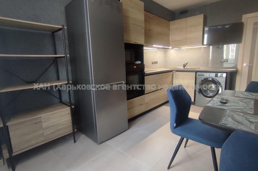 Продам квартиру, Гвардейцев Широнинцев ул. , 1 кім., 45 м², капитальный ремонт 