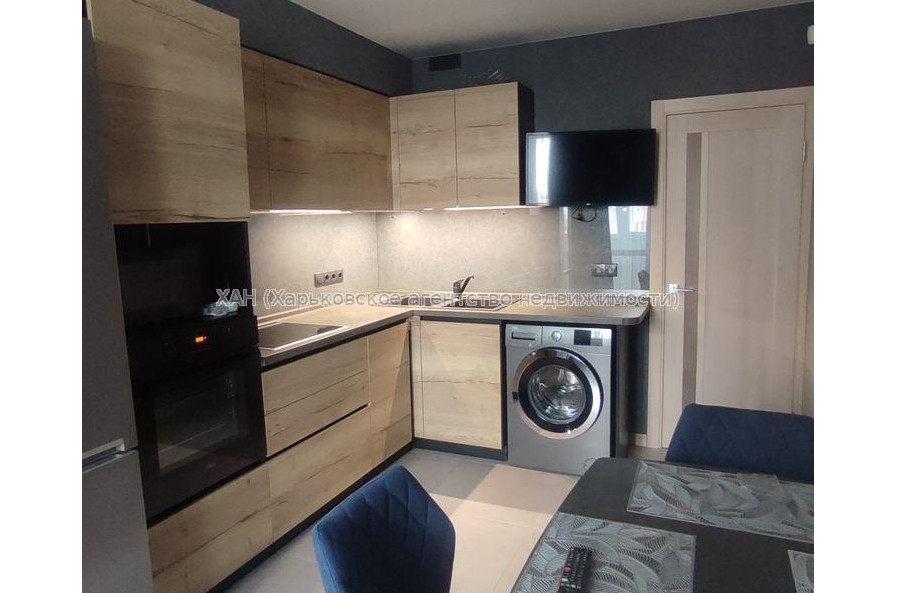 Продам квартиру, Гвардейцев Широнинцев ул. , 1 кім., 45 м², капитальный ремонт 