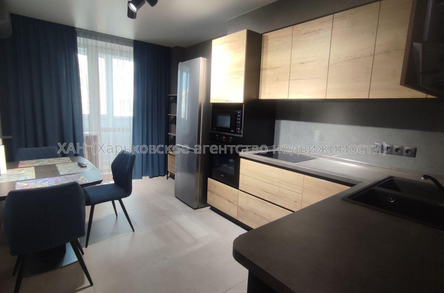 Продам квартиру, Гвардейцев Широнинцев ул. , 1 кім., 45 м², капитальный ремонт 