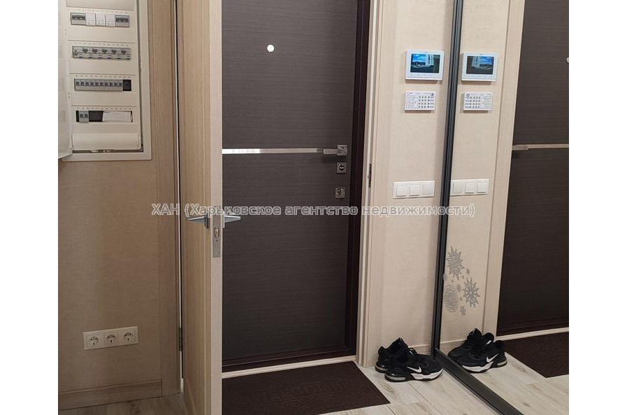 Продам квартиру, Гвардейцев Широнинцев ул. , 1 кім., 45 м², капитальный ремонт 