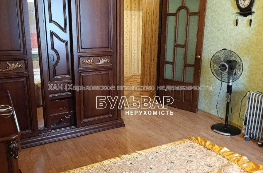 Продам квартиру, Юбилейный просп. , 3 кім., 86 м², косметический ремонт 