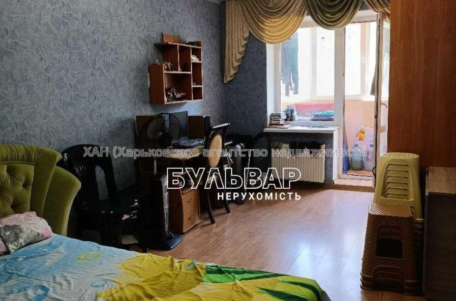 Продам квартиру, Юбилейный просп. , 3 кім., 86 м², косметический ремонт 