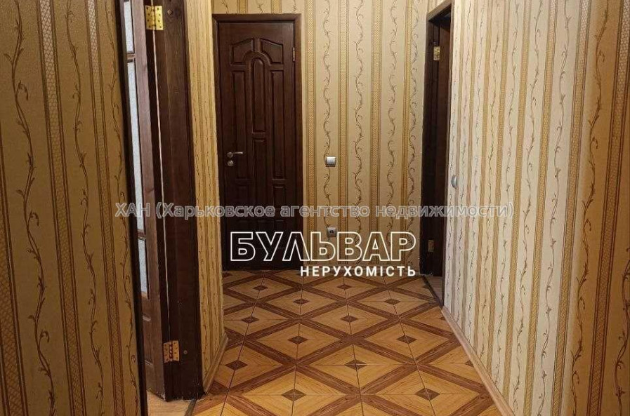 Продам квартиру, Юбилейный просп. , 3 кім., 86 м², косметический ремонт 