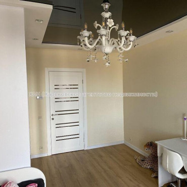 Продам квартиру, Гвардейцев Широнинцев ул. , 2  ком., 66 м², авторский дизайн 