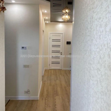 Продам квартиру, Гвардейцев Широнинцев ул. , 2  ком., 66 м², авторский дизайн 