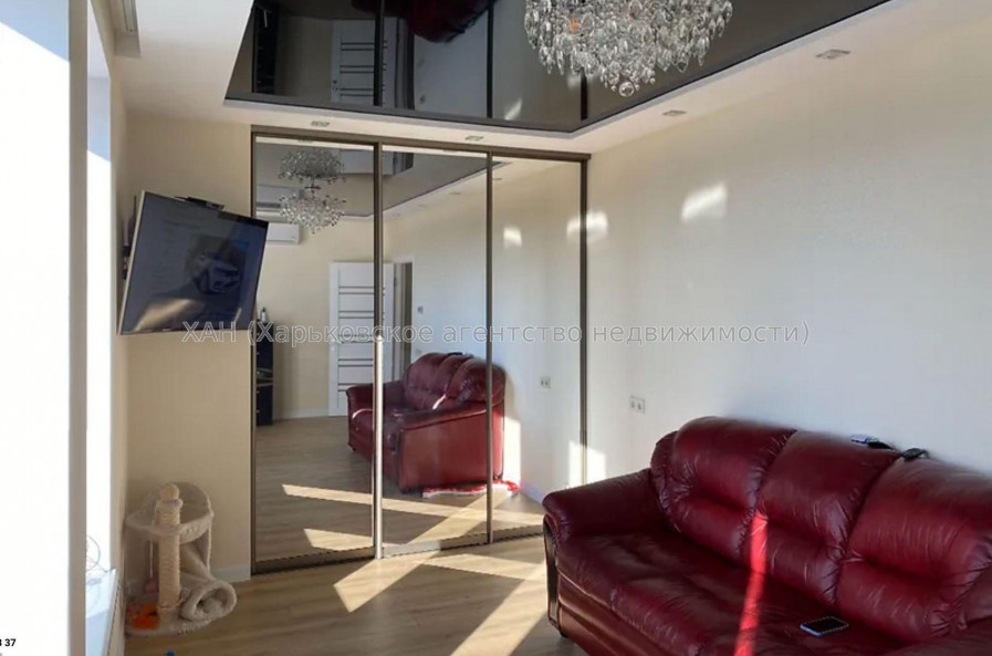 Продам квартиру, Гвардейцев Широнинцев ул. , 2  ком., 66 м², авторский дизайн 