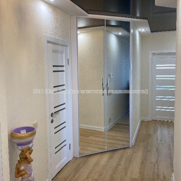 Продам квартиру, Гвардейцев Широнинцев ул. , 2  ком., 66 м², авторский дизайн 