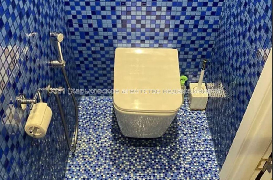 Продам квартиру, Гвардейцев Широнинцев ул. , 2  ком., 66 м², авторский дизайн 