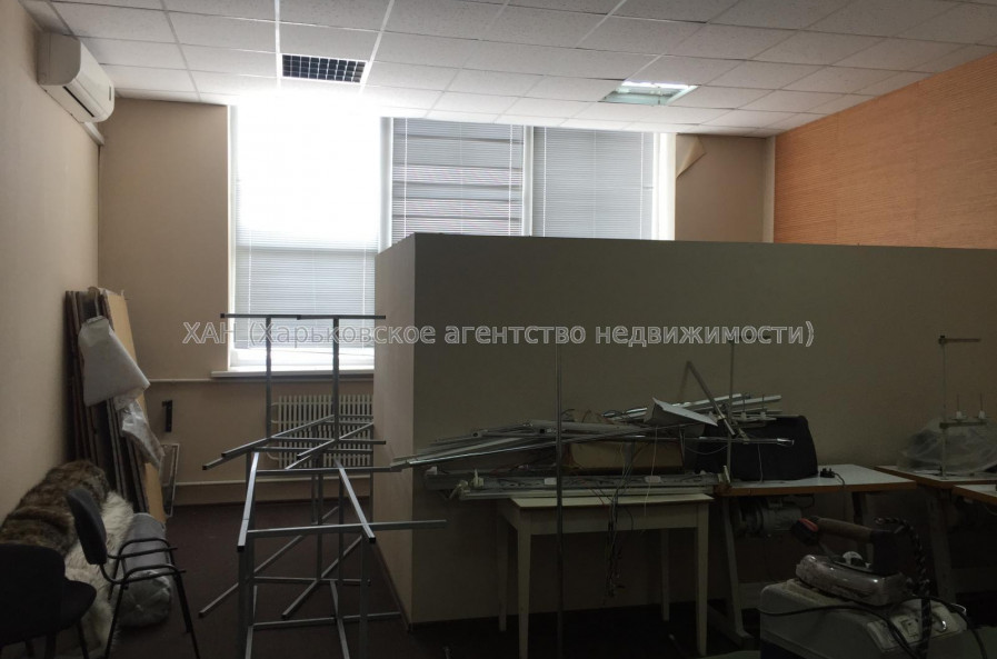 Сдам нежилую недвижимость, офис в офисном центре , 1  ком., 45 м², косметический ремонт 