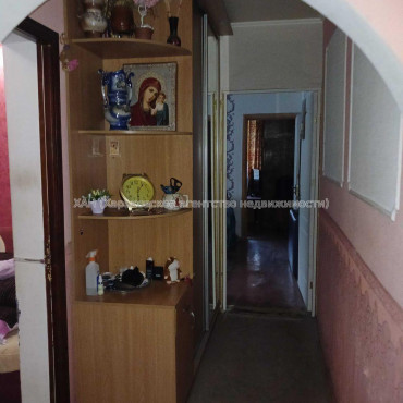 Продам квартиру, Победы просп. , 4  ком., 72 м², косметический ремонт 