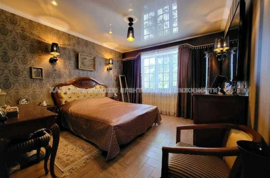 Продам будинок, Гагарина ул. , 187 м², 14 соток, капитальный ремонт 