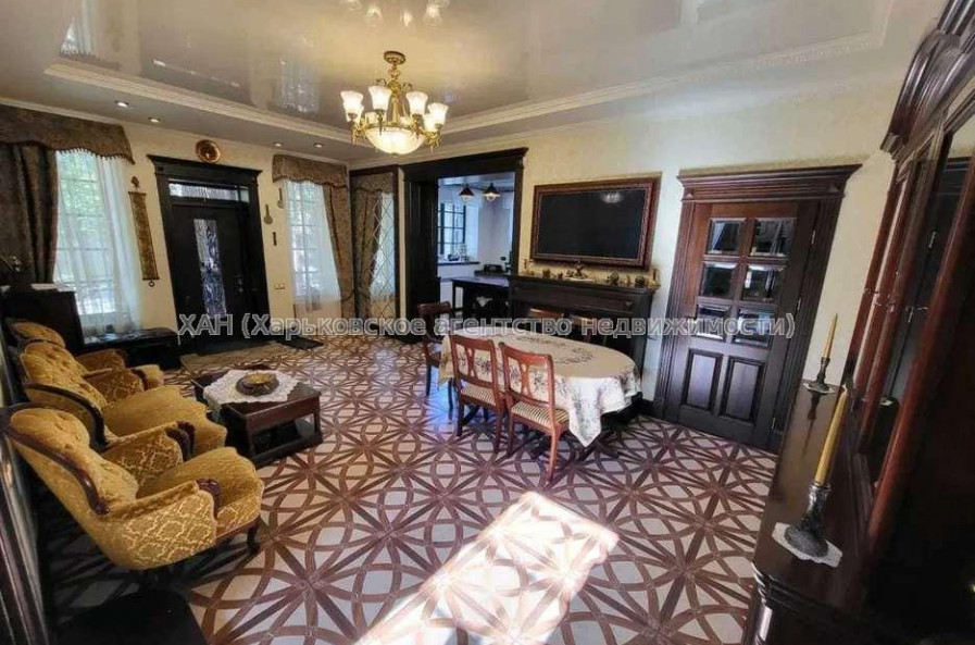 Продам будинок, Гагарина ул. , 187 м², 14 соток, капитальный ремонт 