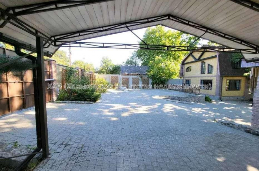 Продам будинок, Гагарина ул. , 187 м², 14 соток, капитальный ремонт 