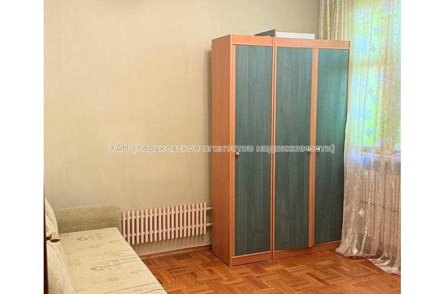Продам квартиру, Соборности Украины ул. , 3  ком., 72.40 м², капитальный ремонт 