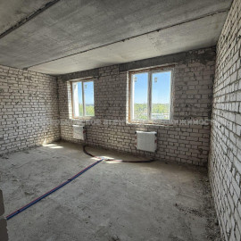 Продам квартиру, Мира ул. , 3  ком., 82 м², без внутренних работ