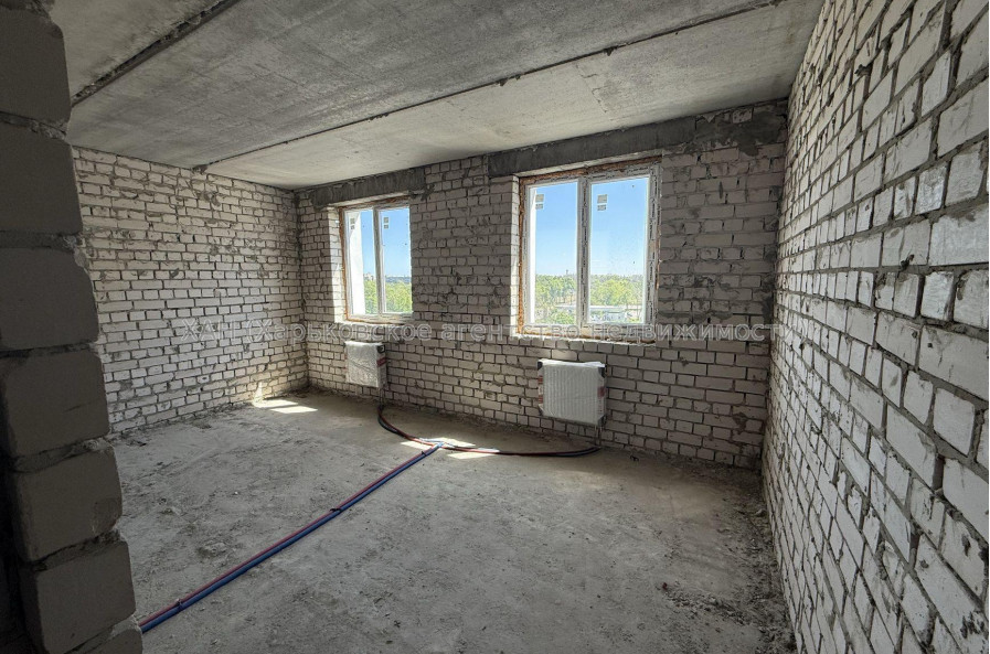 Продам квартиру, Мира ул. , 3  ком., 82 м², без внутренних работ 