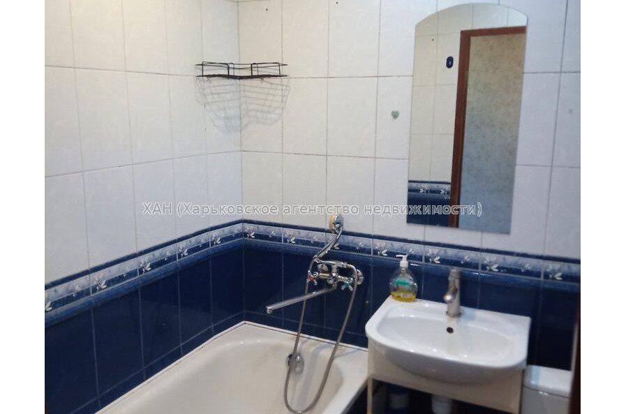 Продам квартиру, Власенко ул. , 1  ком., 30.80 м², капитальный ремонт 