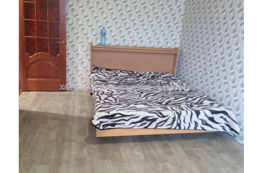 Продам квартиру, Власенко ул. , 1  ком., 30.80 м², капитальный ремонт 