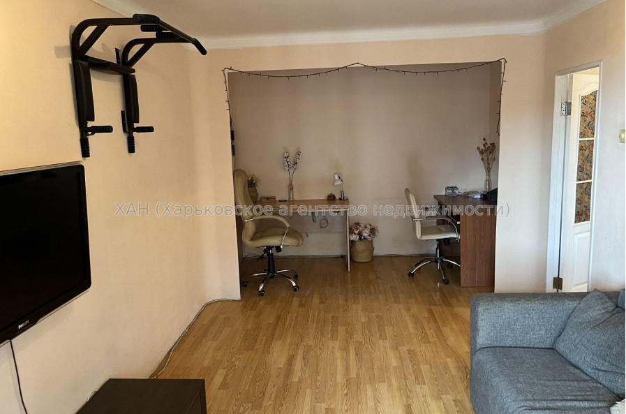 Продам квартиру, Богомольца ул. , 1 кім., 40 м², капитальный ремонт 