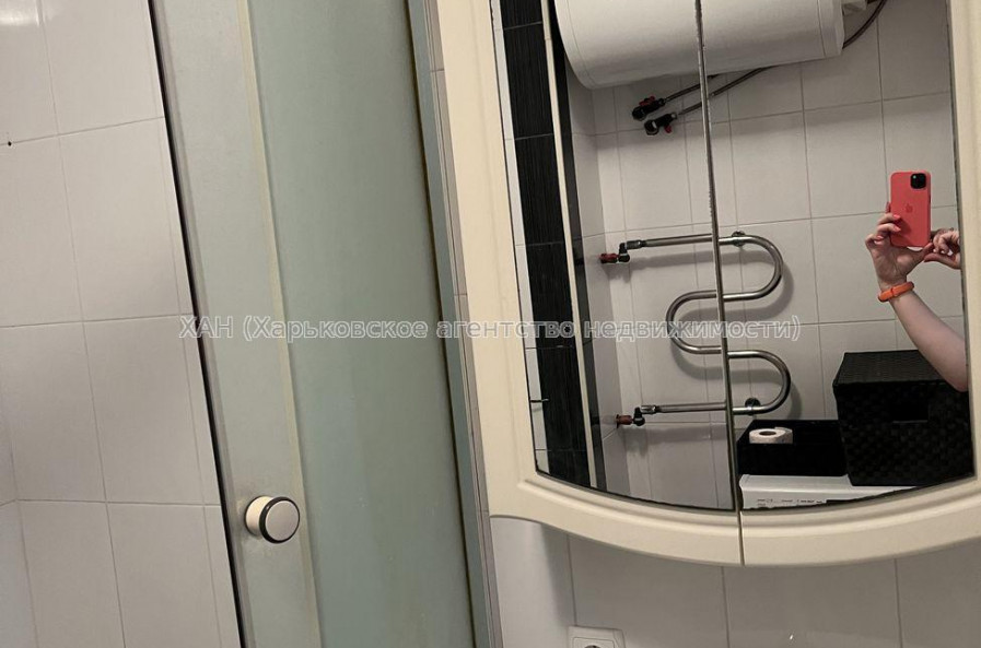 Продам квартиру, Богомольца ул. , 1 кім., 40 м², капитальный ремонт 