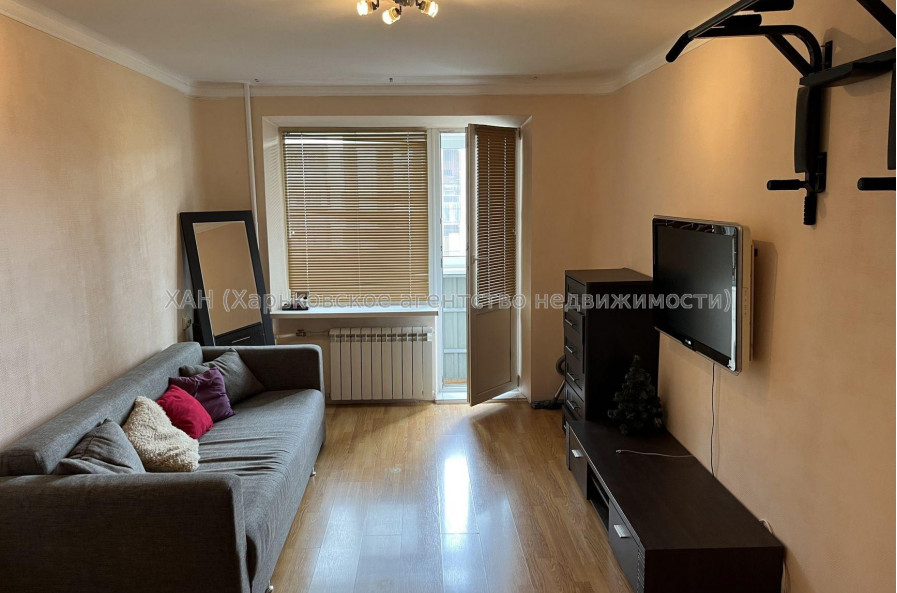Продам квартиру, Богомольца ул. , 1 кім., 40 м², капитальный ремонт 