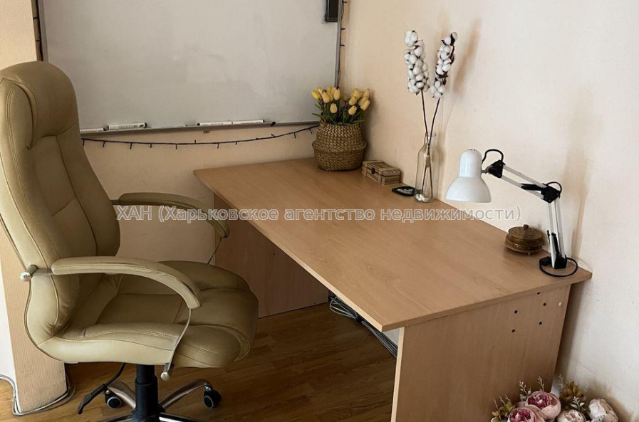 Продам квартиру, Богомольца ул. , 1 кім., 40 м², капитальный ремонт 