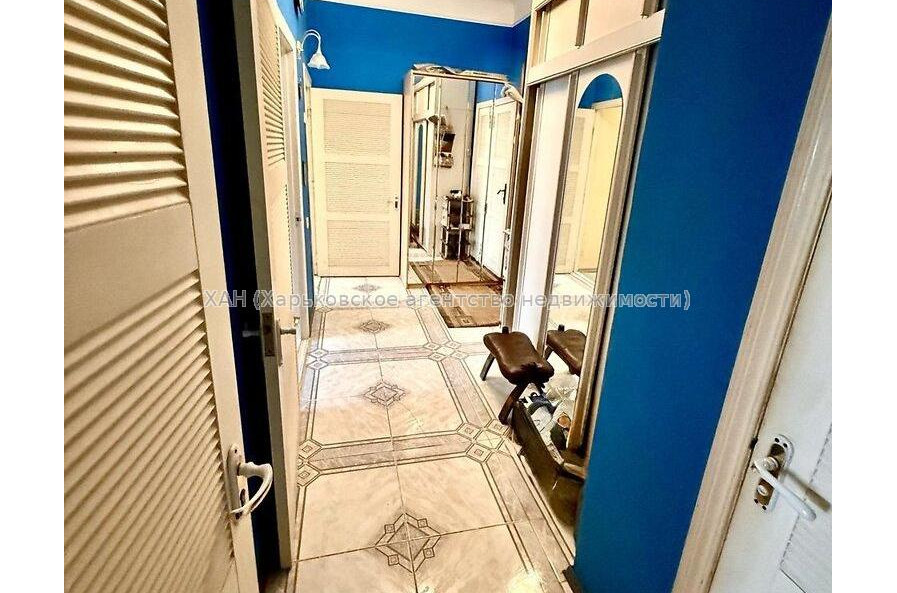 Продам квартиру, Библика ул. , 3  ком., 79.30 м², капитальный ремонт 