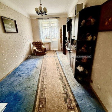 Продам квартиру, Библика ул. , 3  ком., 79.30 м², капитальный ремонт 