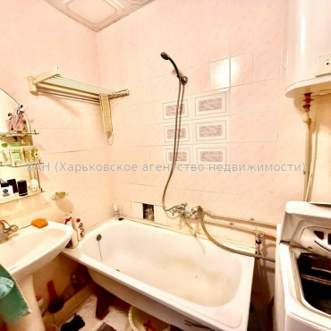 Продам квартиру, Библика ул. , 3  ком., 79.30 м², капитальный ремонт 