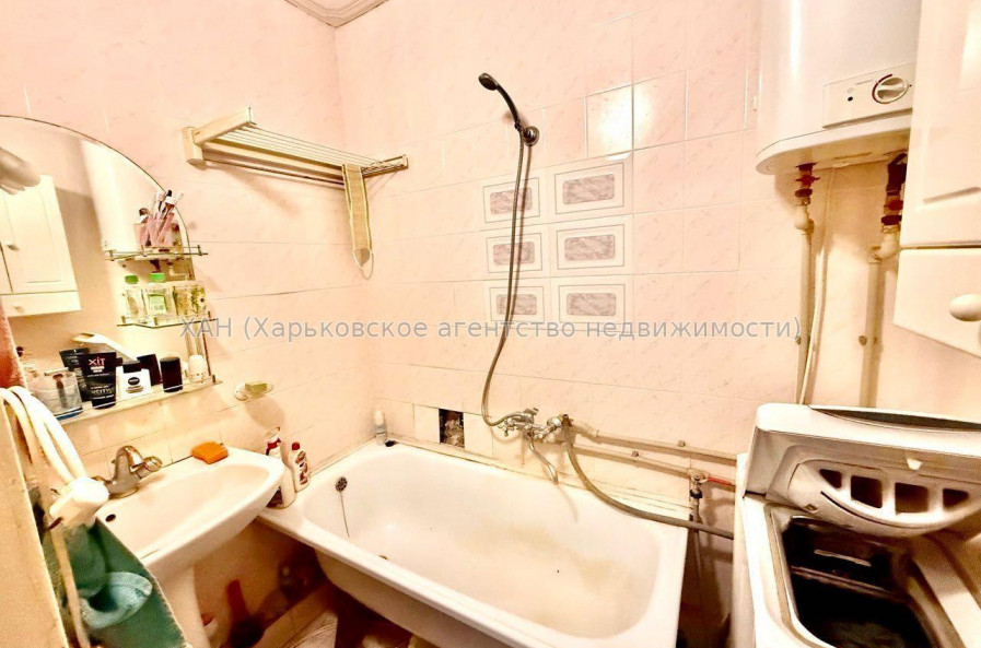 Продам квартиру, Библика ул. , 3  ком., 79.30 м², капитальный ремонт 