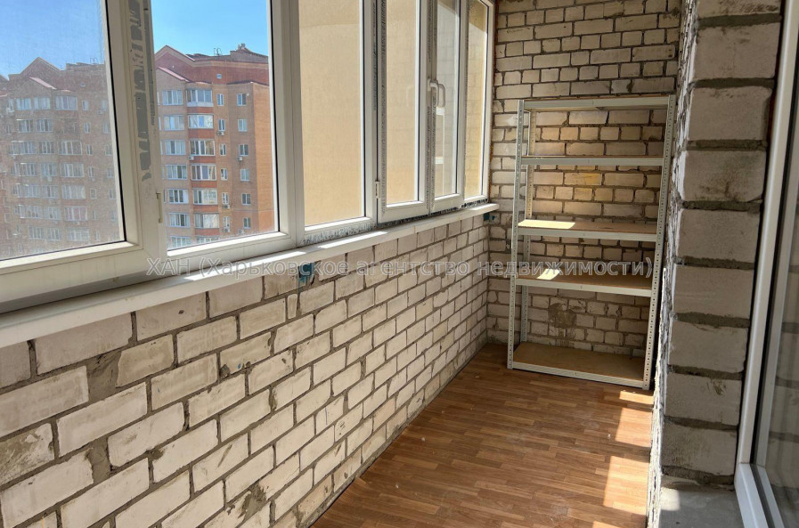 Продам квартиру, Машиностроителей ул. , 3 кім., 96 м², капитальный ремонт 