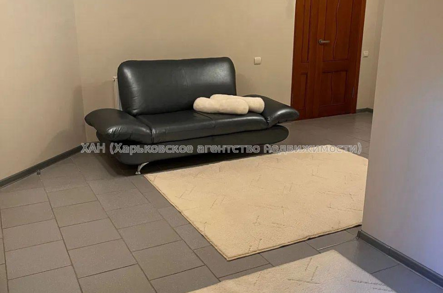 Продам будинок, Льва Ландау просп. , 254 м², 9 соток, капитальный ремонт 